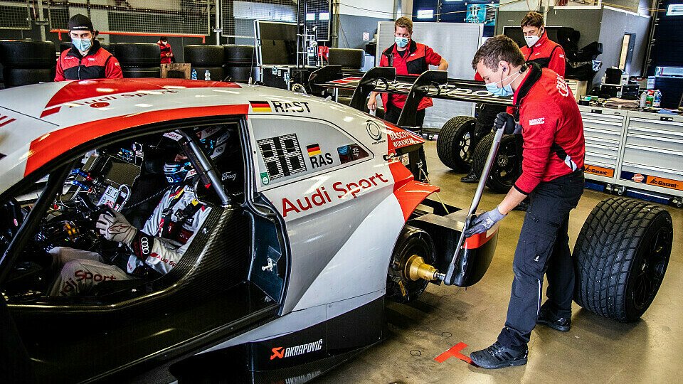 Maskenpflicht auch in der DTM: Corona sorgt für ungewöhnliche Motorsport-Bilder, Foto: Audi Communications Motorsport
