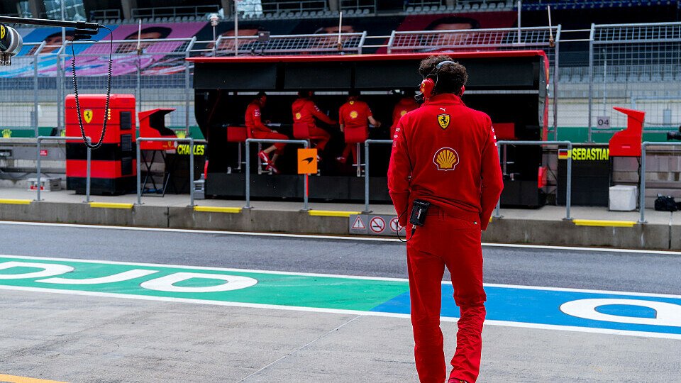 Mattia Binotto steht inzwischen selbst in der Kritik: Kann er Ferrari noch auf den richtigen Weg bringen?, Foto: LAT Images