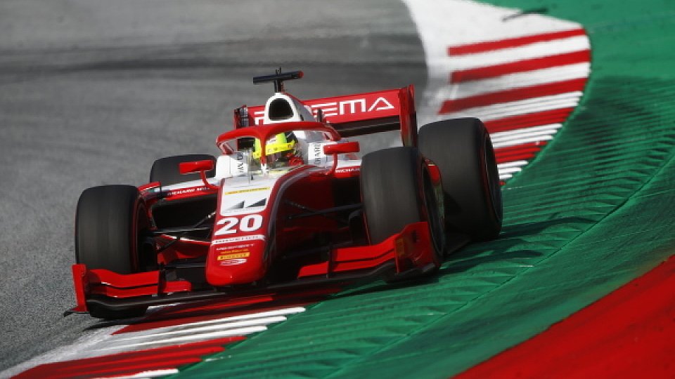 Mick Schumacher kämpft in der Formel 2 2020 um den Titel, Foto: LAT Images