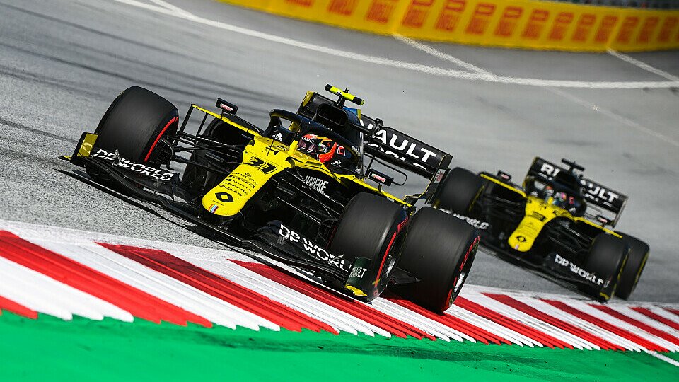 Renault überließ seinen Fahrern Esteban Ocon und Daniel Ricciardo beim Steiermark GP die Verantwortung, Foto: LAT Images