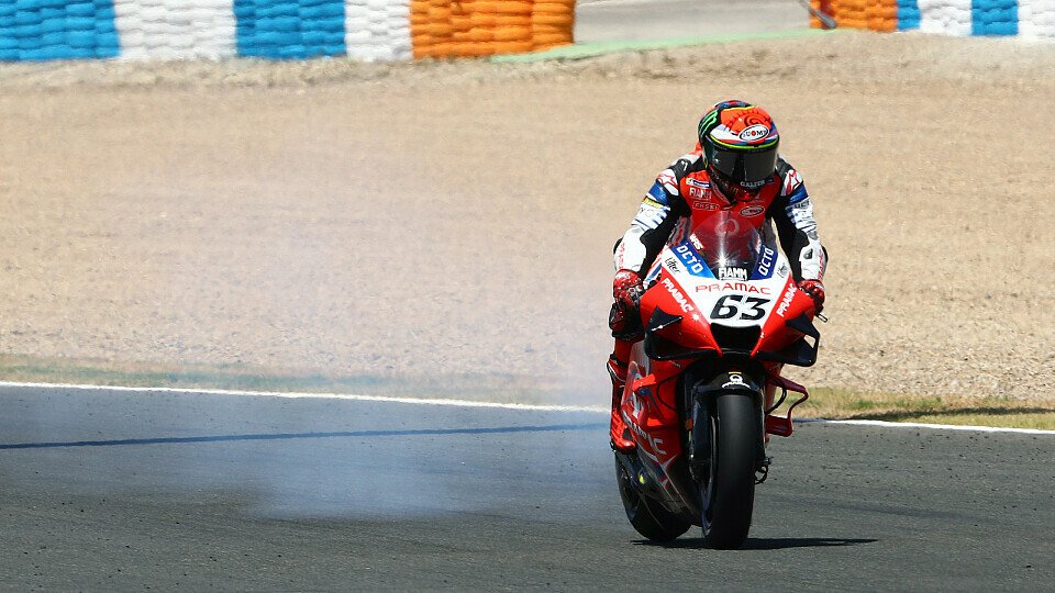 Bagnaias erstes MotoGP-Podium ging in Rauch auf, Foto: LAT Images