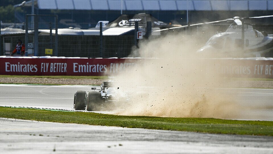 Mercedes erwischte im Training in Silverstone nicht den saubersten aller Tage, Foto: LAT Images