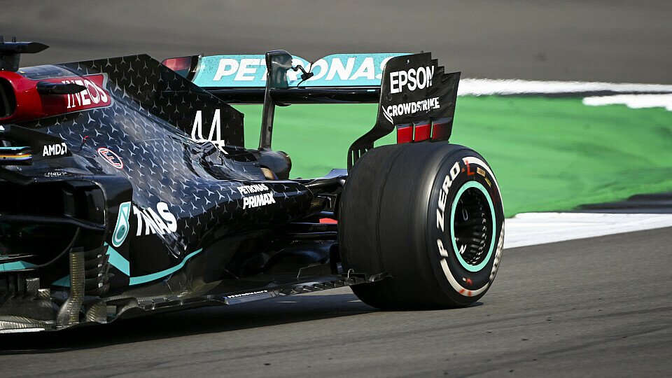 Lewis Hamilton kämpfte in Silverstone das gesamte Rennen über mit Blistering, Foto: LAT Images