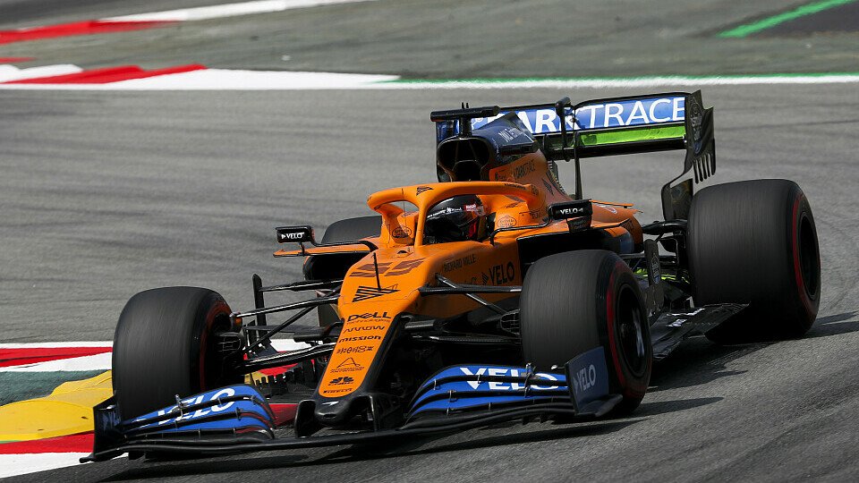 Der Patient: Was fehlt der Kühlung am McLaren MCL35 von Carlos Sainz?, Foto: LAT Images