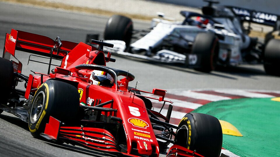 Sebastian Vettel zeigte sich im Rennen in Barcelona verbessert, Foto: LAT Images