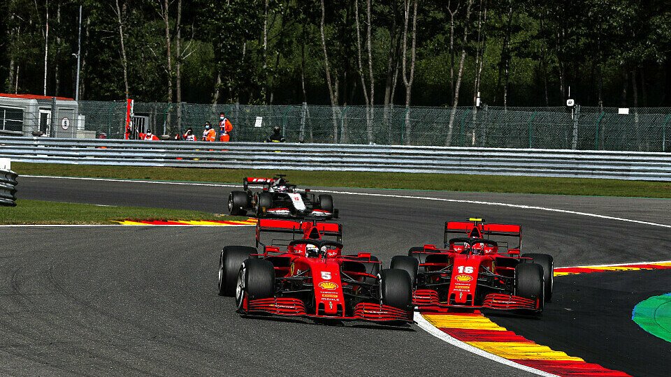 Sebastian Vettel und Charles Leclerc stehen nach der Belgien-Blamage vor einem vielleicht noch härteren Ferrari-Heimrennen in Monza, Foto: LAT Images