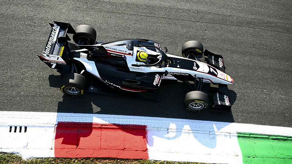 Theo Pourchaire hat sich im Formel-3-Qualifying in Monza seine erste Pole Position gesichert, Foto: LAT Images
