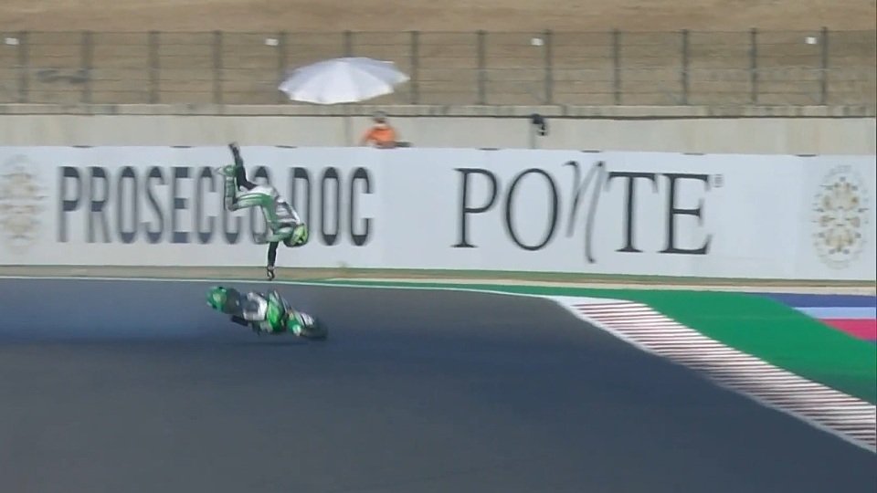 Remy Gardner stürzte in der schnellsten Kurve von Misano, Foto: Screenshot/MotoGP