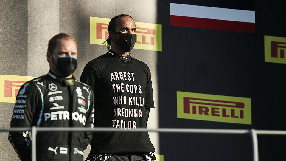 Lewis Hamilton hat im Rahmen des Formel-1-Rennens in Mugello mit einem Anti-Rassismus-Shirt für Aufsehen gesorgt, Foto: LAT Images