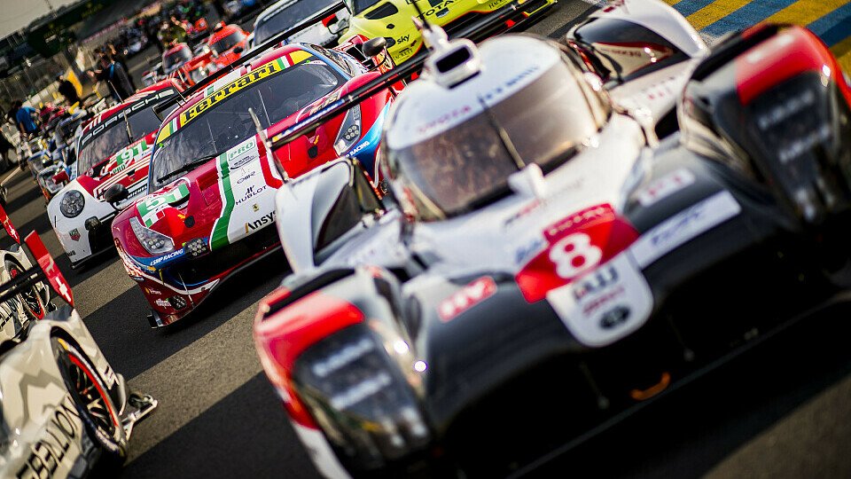 Toyota belegt die Plätze eins und zwei beim 1. Training zu den 24h Le Mans, Foto: LAT Images