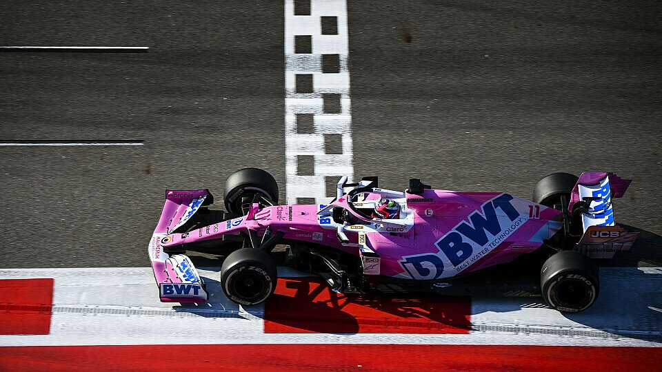 Sergio Perez meldete sich beim Formel-1-Rennen in Russland mit einer starken Performance zurück, Foto: LAT Images