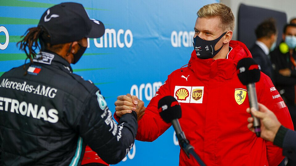 Lewis Hamilton und Mick Schumacher fahren 2021 gegeneinander, Foto: LAT Images