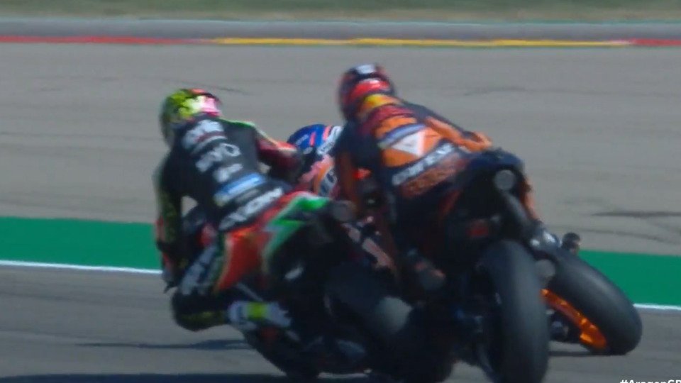 Die Espargaros krachten am Samstag ineinander, Foto: MotoGP/Screenshot