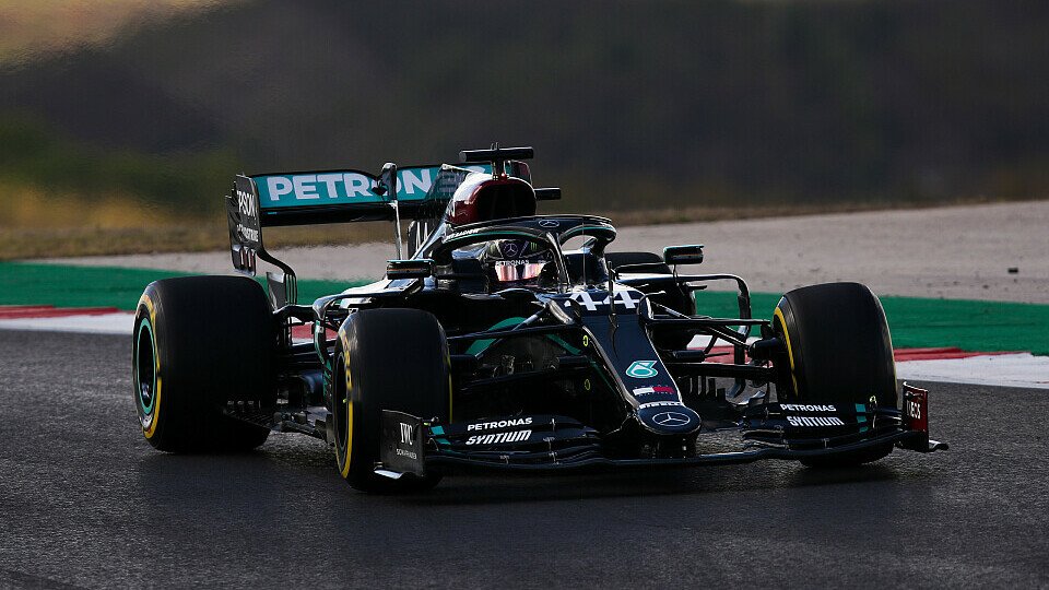 Lewis Hamilton zeigte sich mit dem Auftakt in Portimao alles andere als glücklich, Foto: LAT Images