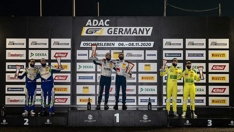 Das Meister-Podium der Saison 2020 in der ADAC GT4 Germany, Foto: ADAC GT4 Germany