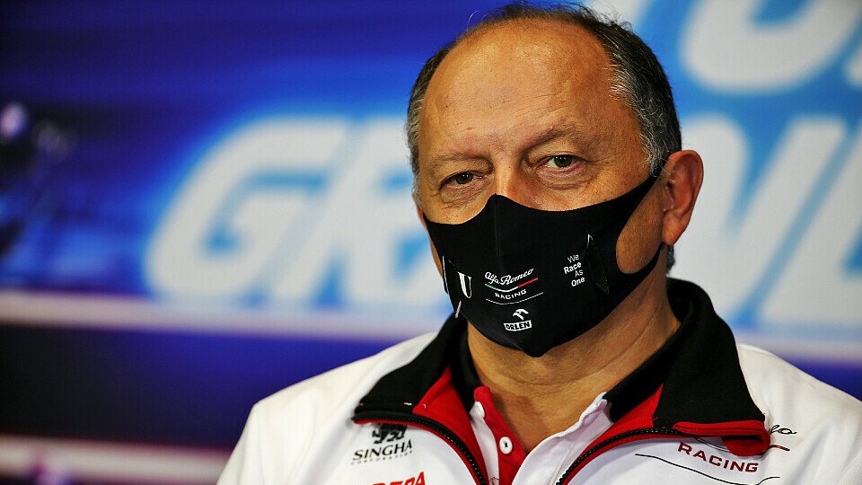 Frederic Vasseur bleibt Alfa Romeo als Teamchef erhalten.