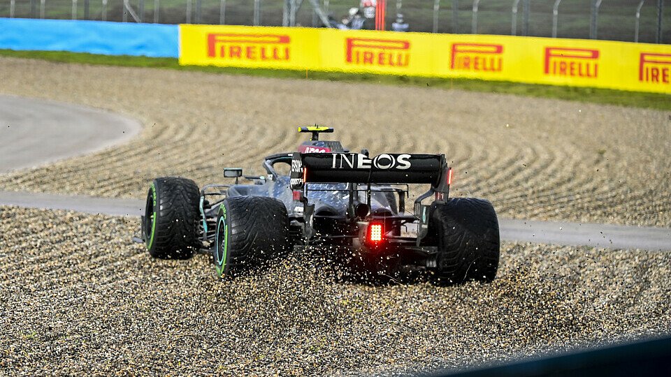 Valtteri Bottas im Kies: Nicht sein einziger Fahrfehler beim Formel-1-Rennen in der Türkei, Foto: LAT Images