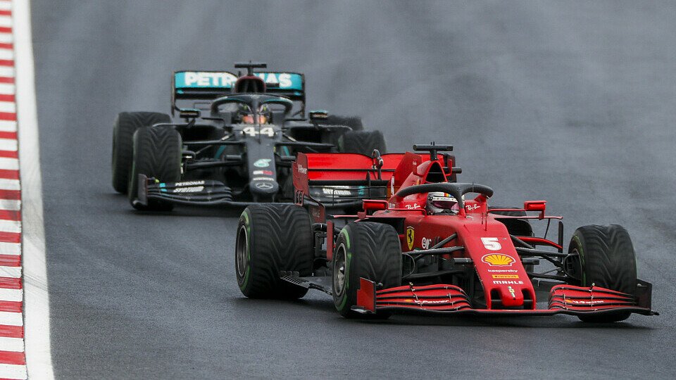 Sebastian Vettel kostete Lewis Hamilton fast den Sieg beim Türkei GP, Foto: LAT Images