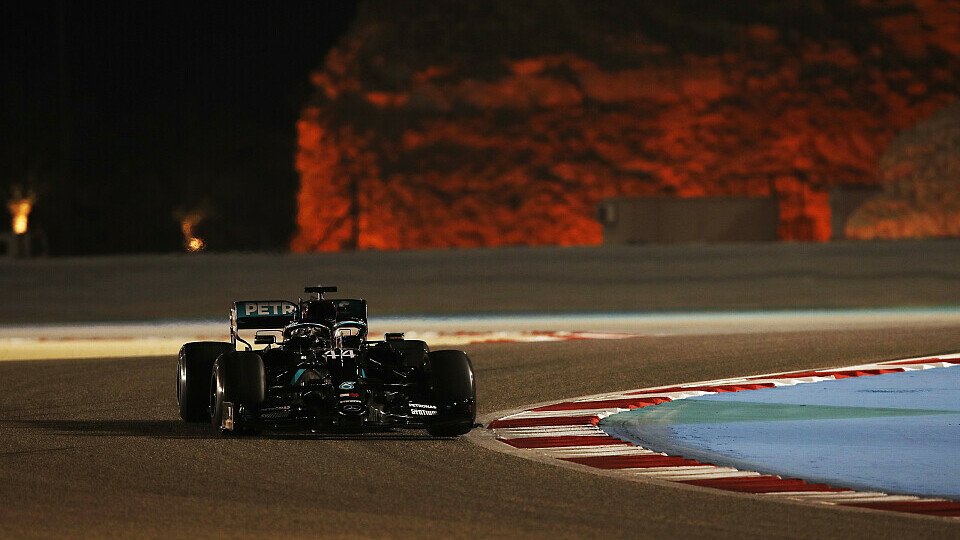 Lewis Hamilton startet beim Formel-1-Rennen in Bahrain am Sonntag von der Pole Position