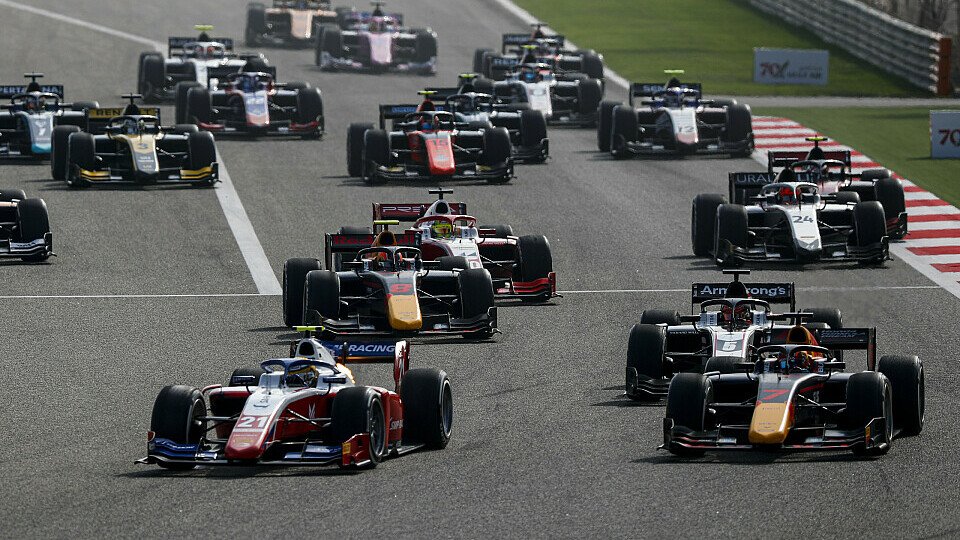 Formel-2-Start in Bahrain: Robert Shwartzman gewinnt das Sprintrennen in Bahrain