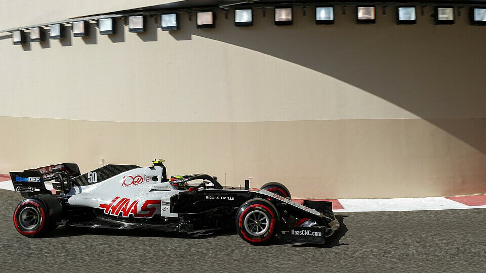In Abu Dhabi gab Mick Schumacher sein offizielles Formel-1-Debüt, Foto: LAT Images