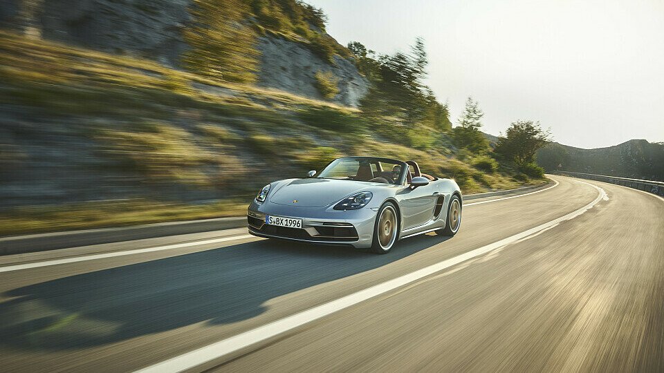 Zu den prägnantesten Merkmalen des Sondermodells zählt die neuinterpretierte Farbe Neodyme, Foto: Porsche