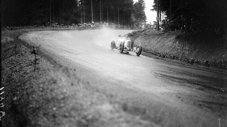 Hans Stuck 1931 beim Großen Preis von Deutschland auf dem Nürburgring, Foto: LAT Images