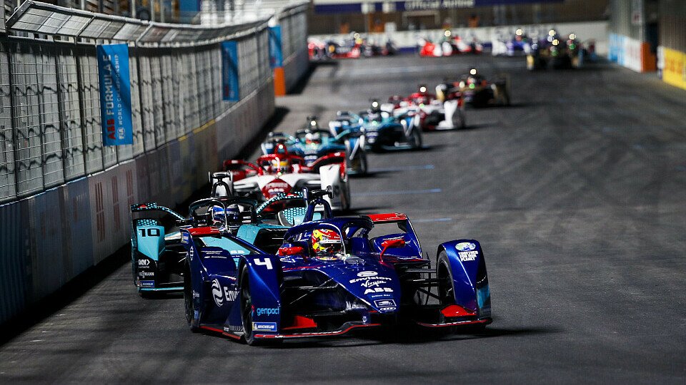 Die Formel E startet in Saudi-Arabien in ihre achte Saison., Foto: LAT Images