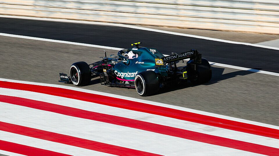 Sebastian Vettel hatte mit Aston Martin bei den Testfahrten in Bahrain einen schweren Start, Foto: LAT Images