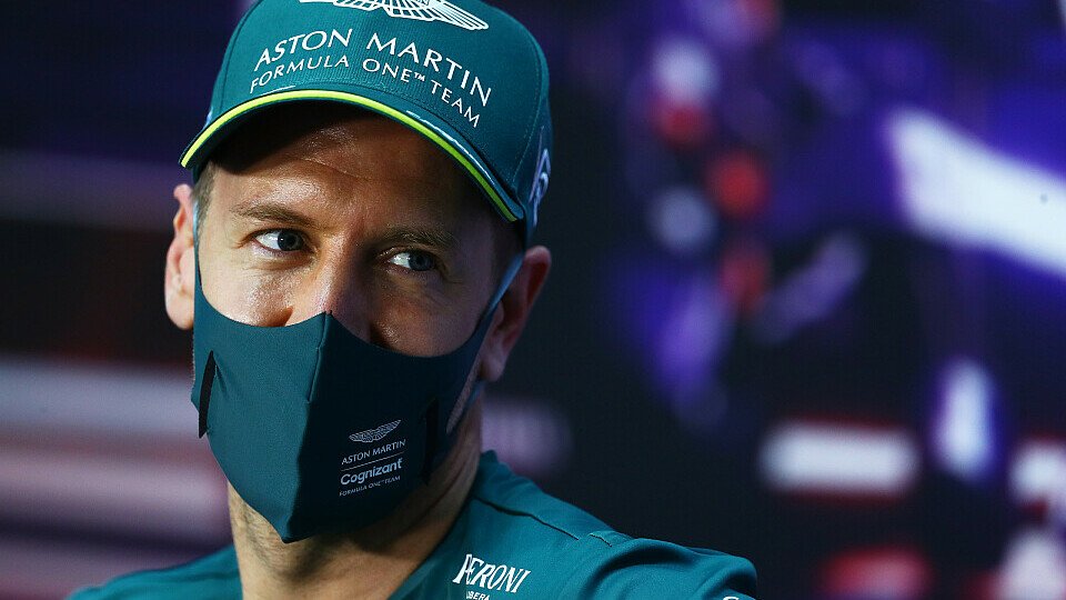 Sebastian Vettel zeigt sich vor dem Saisonstart entspannt - trotz der durchwachsenen Testfahrten