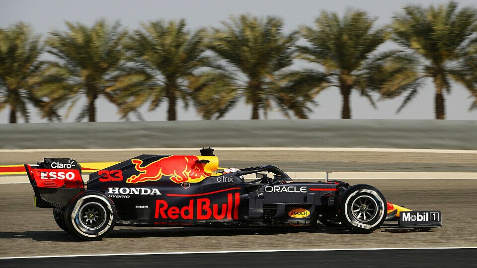 Max Verstappen fährt im 3. Freien Training die dritte Bestzeit beim Auftaktwochenende der Formel 1 in Bahrain, Foto: LAT Images