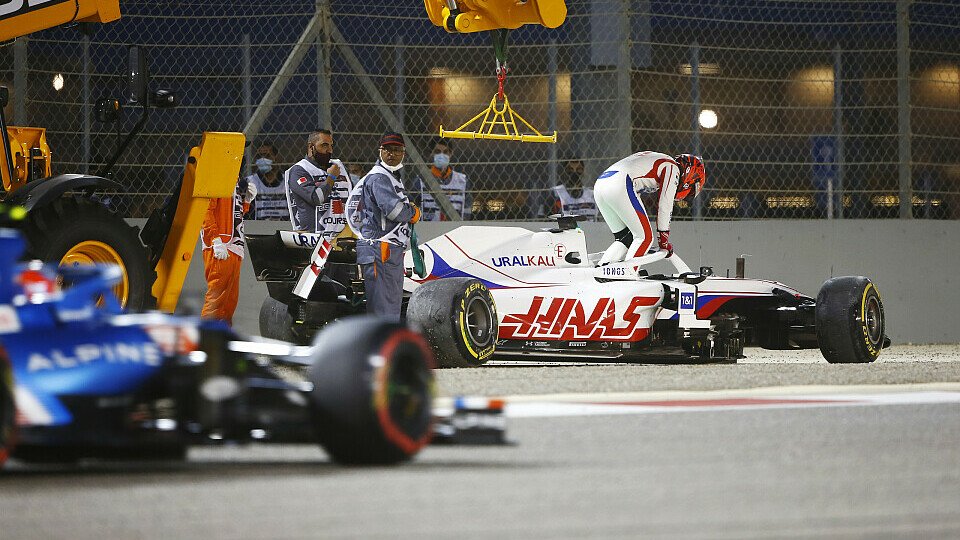 Nikita Mazepin kam in Bahrain bei seinem ersten Formel-1-Rennen nur zwei Kurven weit