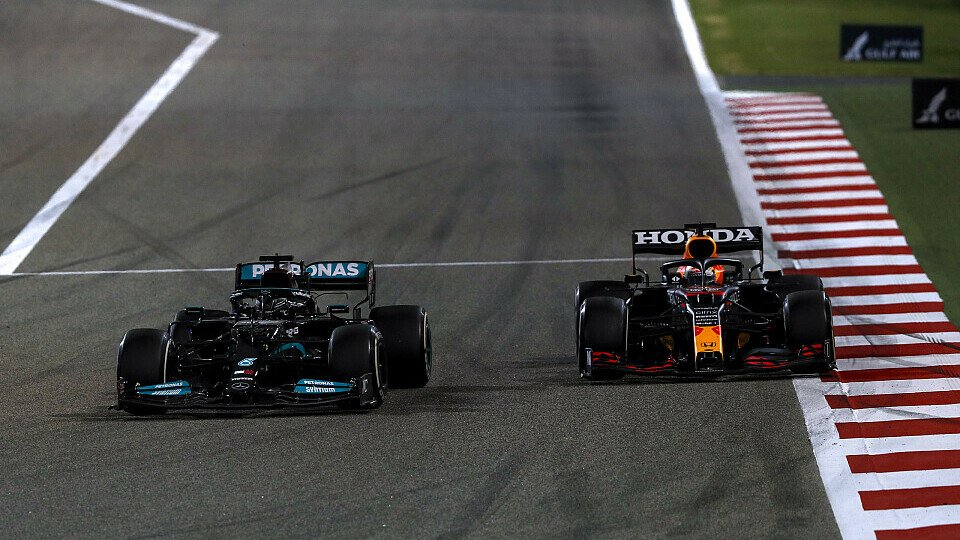 Lewis Hamilton hat das erste Formel-1-Rennen 2021 gegen Max Verstappen gewonnen, Foto: LAT Images