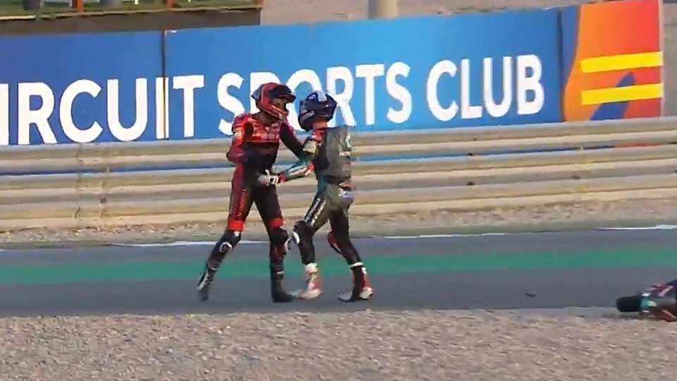 McPhee und Alcoba gerieten aneinander, Foto: MotoGP.com/Screenshot