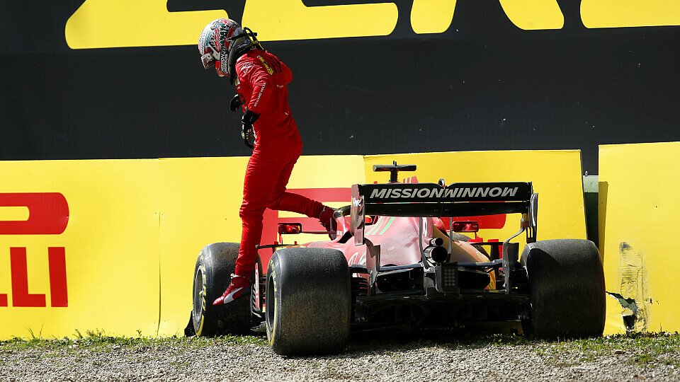 Für Ferrari-Pilot Charles Leclerc endete der Freitag in Imola mit einem Unfall