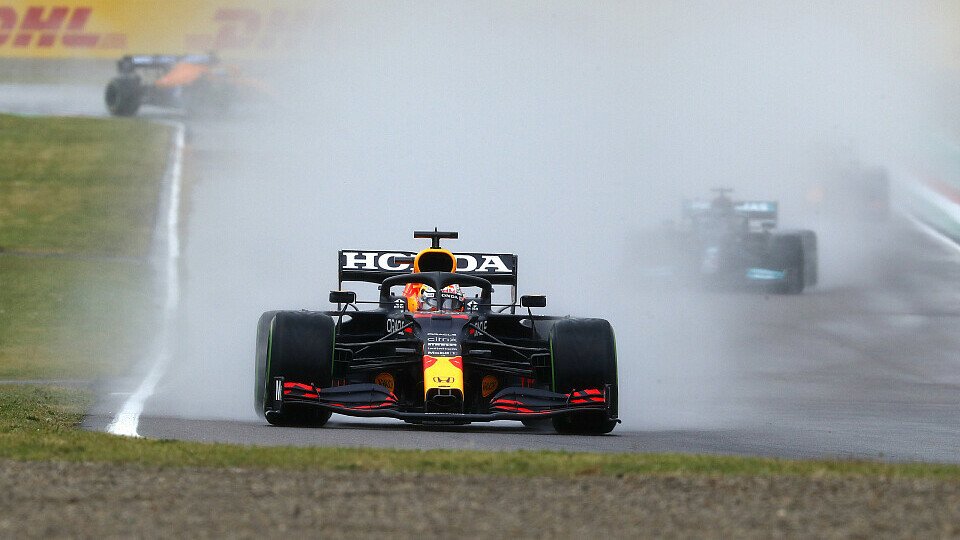 Max Verstappen hat beim Formel-1-Rennen in Imola seinen ersten Sieg in der Saison 2021 gefeiert