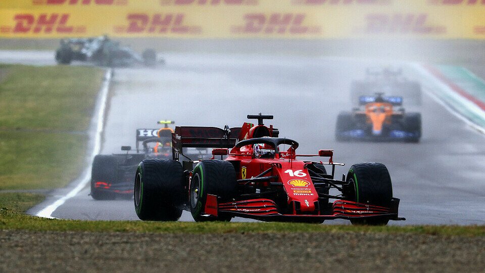 Charles Leclerc verpasste beim Formel-1-Rennen die Chance auf ein Podium mit Ferrari, Foto: LAT Images