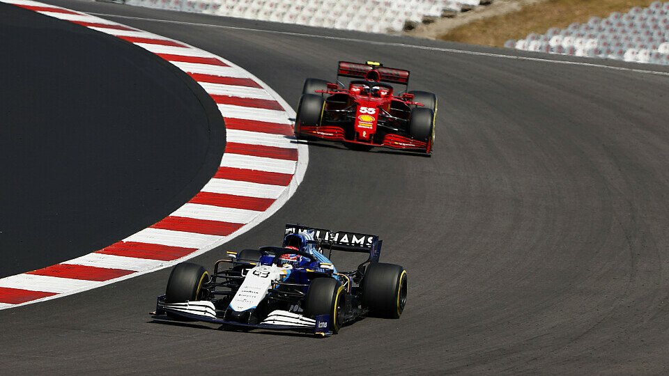 Für George Russell ging es im Portugal Grand Prix nur nach hinten, Foto: LAT Images