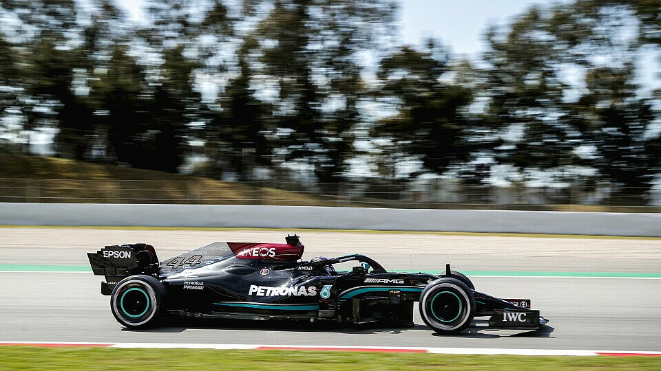 Lewis Hamilton markierte im 2. Freien Training der Formel 1 in Spanien die Bestzeit