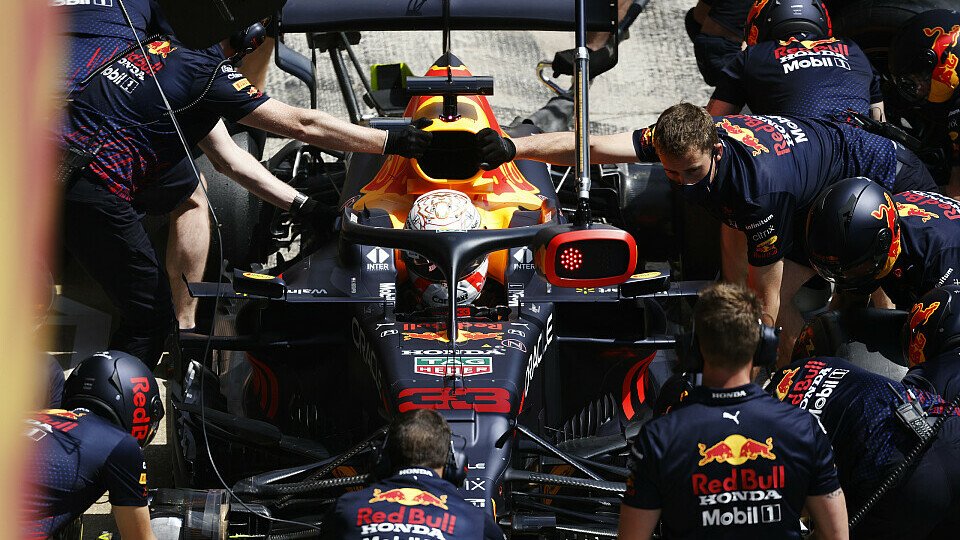 Red Bull zahlte für die Boxenstopp-Panne bei Max Verstappen in Monza einen hohen Preis, Foto: LAT Images