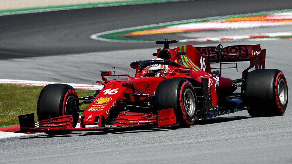 Ferrari und Charles Leclerc waren in Barcelona in den Kurven gut dabei, Foto: LAT Images