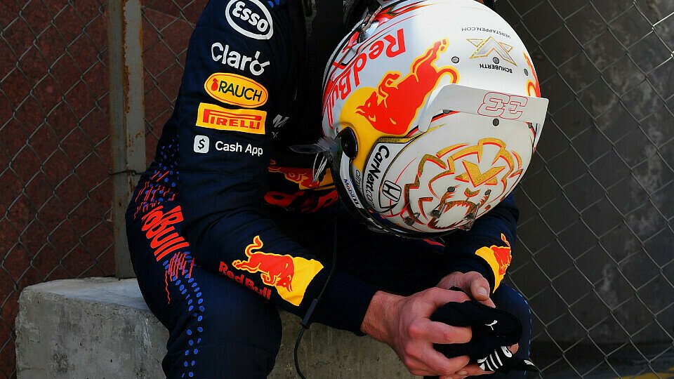 Max Verstappen war nicht nur nach seinem Unfall im 3. Training bedient, Foto: LAT Images