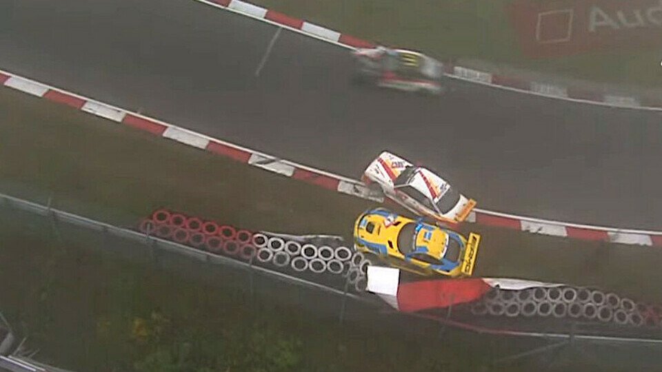 Unfall zwischen Maro Engel im Mercedes-AMG GT3 und dem Opel Manta, Foto: 24h Nürburgring/Screenshot