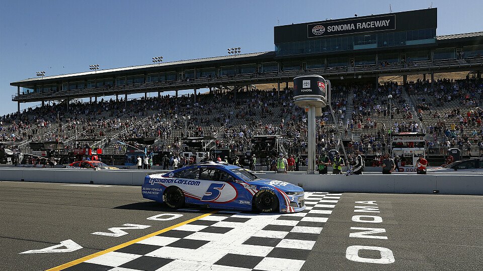 Kyle Larson gewann das 16. Rennen der Regular Season auf dem Sonama Raceway, Foto: NASCAR