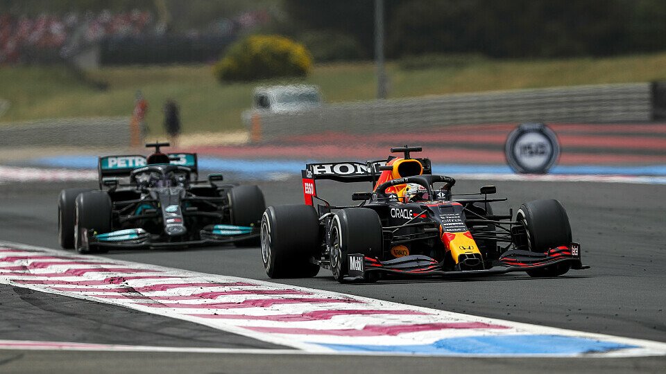 Max Verstappen baute mit einem Sieg beim Formel-1-Rennen in Frankreich seine WM-Führung gegen Lewis Hamilton aus