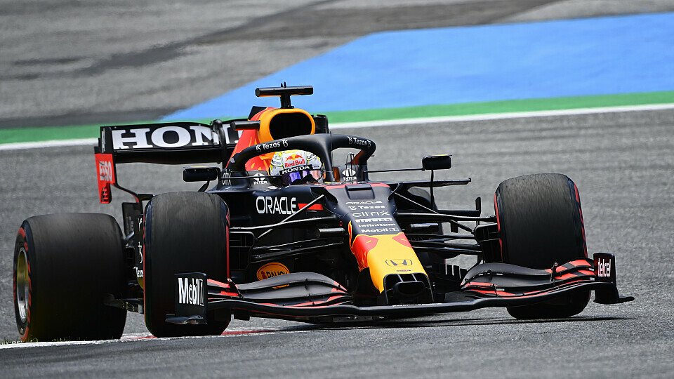 Red-Bull-Pilot Max Verstappen startet beim Formel-1-Rennen in Österreich am Sonntag von der Pole Position, Foto: LAT Images