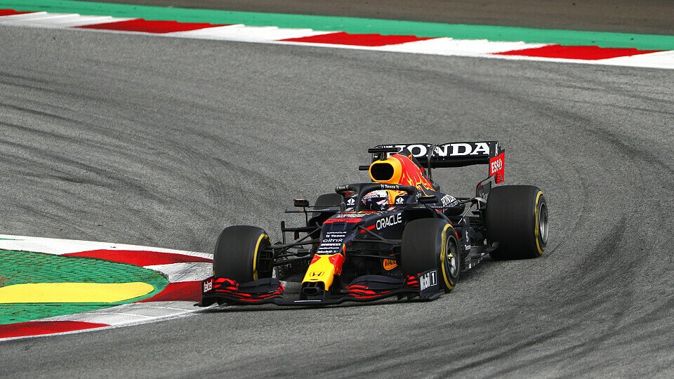 Max Verstappen hat beim Formel-1-Rennen in Österreich seinen dritten Sieg in Folge gefeiert, Foto: LAT Images