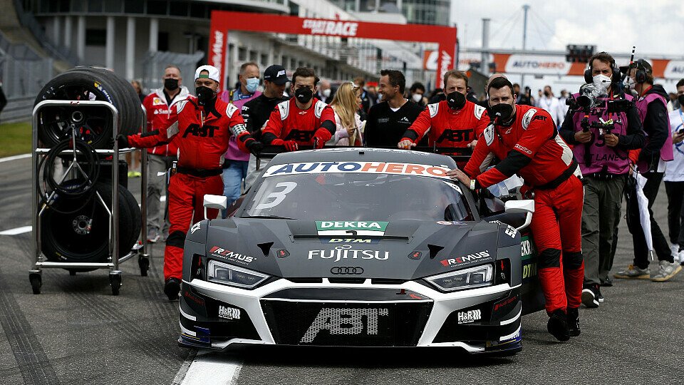 Der Fahrerkader von Audi Sport customer racing für 2022, Foto: LAT Images