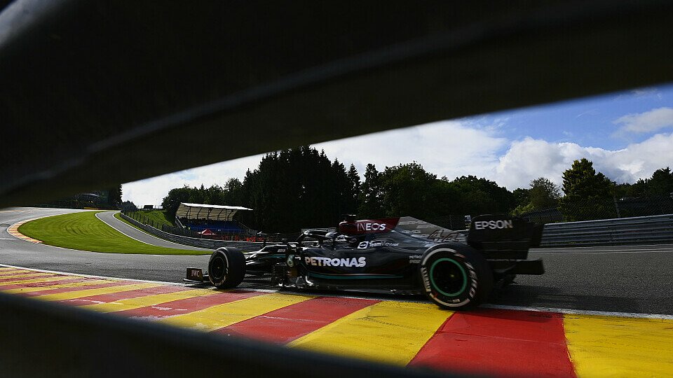 Lewis Hamilton wurde mit seinem Mercedes und der Rennstrecke von Spa-Francorchamps im Training nicht warm, Foto: LAT Images