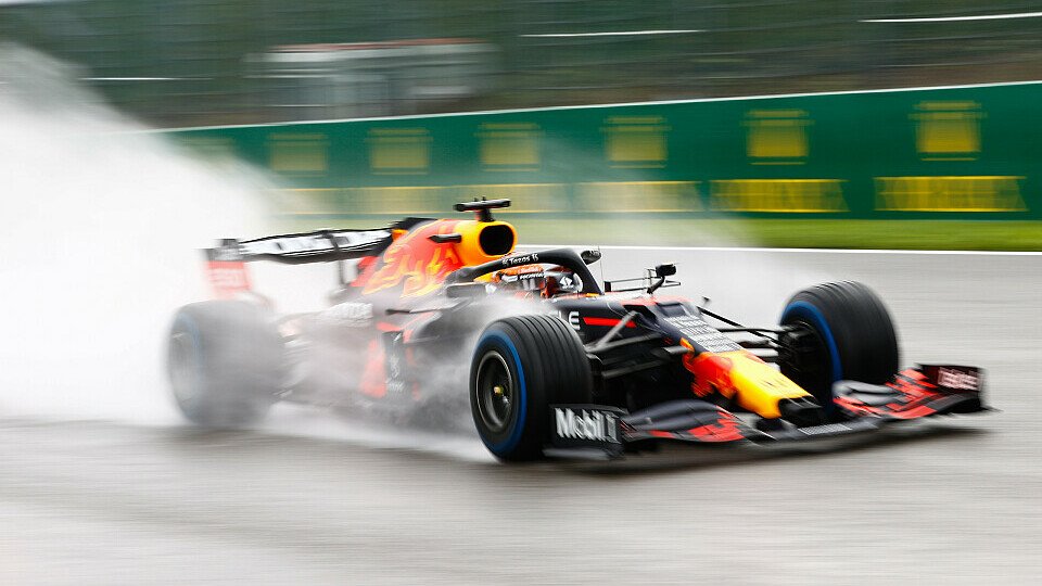 Max Verstappen eroberte im chaotischen Regen-Qualifying der Formel 1 in Spa-Francorchamps die Pole Position, Foto: LAT Images
